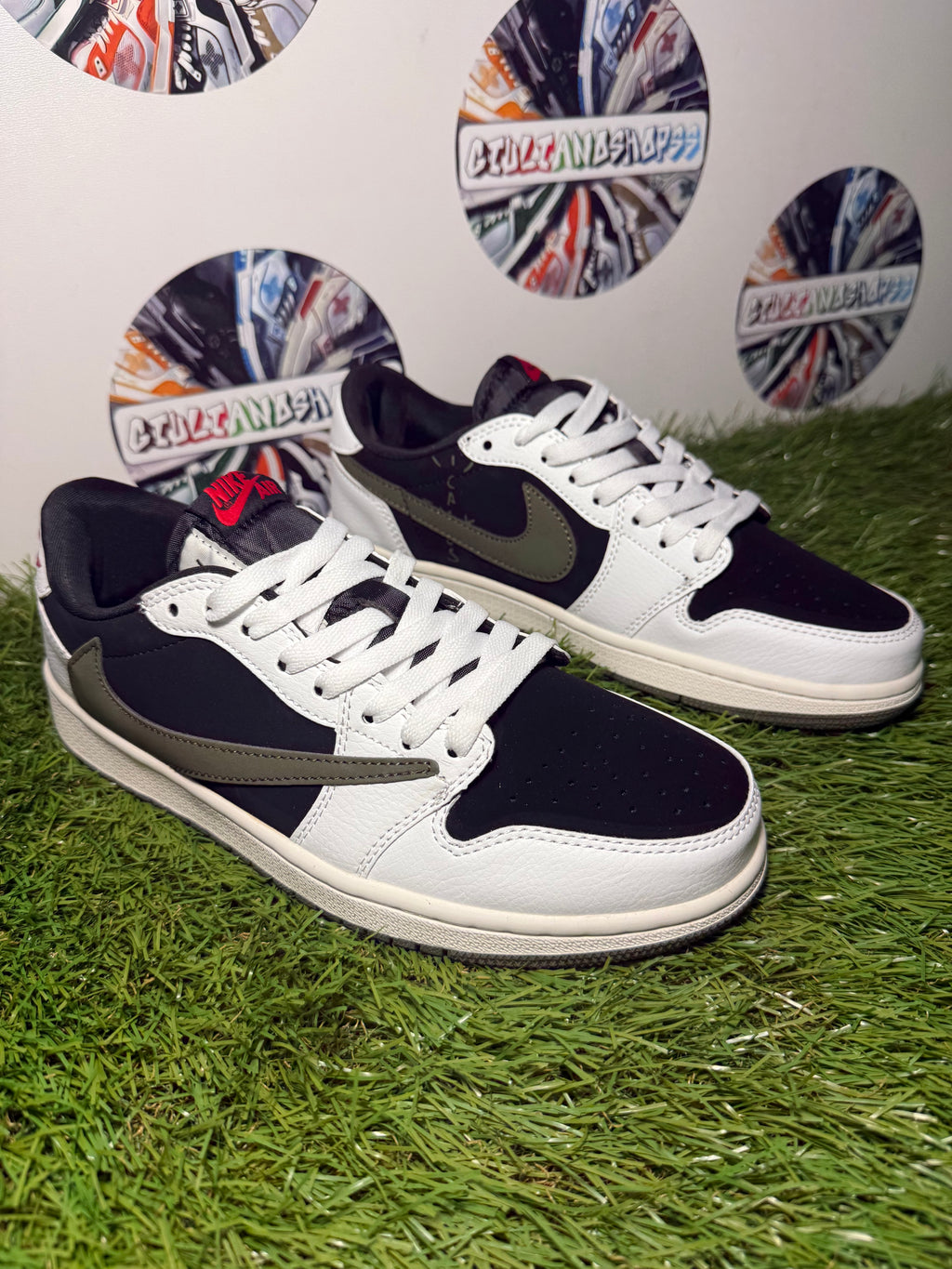 Nike Air Jordan 1 Low travis scott - Olive