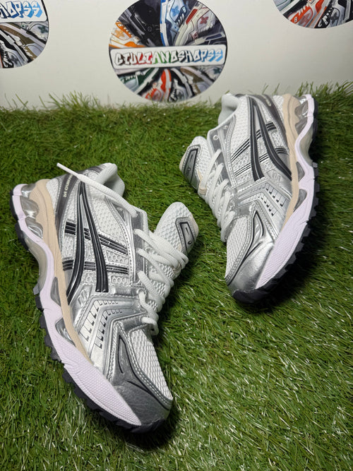 ASICS Gel-Kayano 14 - Argento/Nero