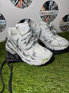 Balenciaga Runner Sneaker - Grey/White