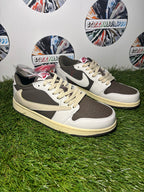 Nike Air Jordan 1 Low travis scott - Grey/White