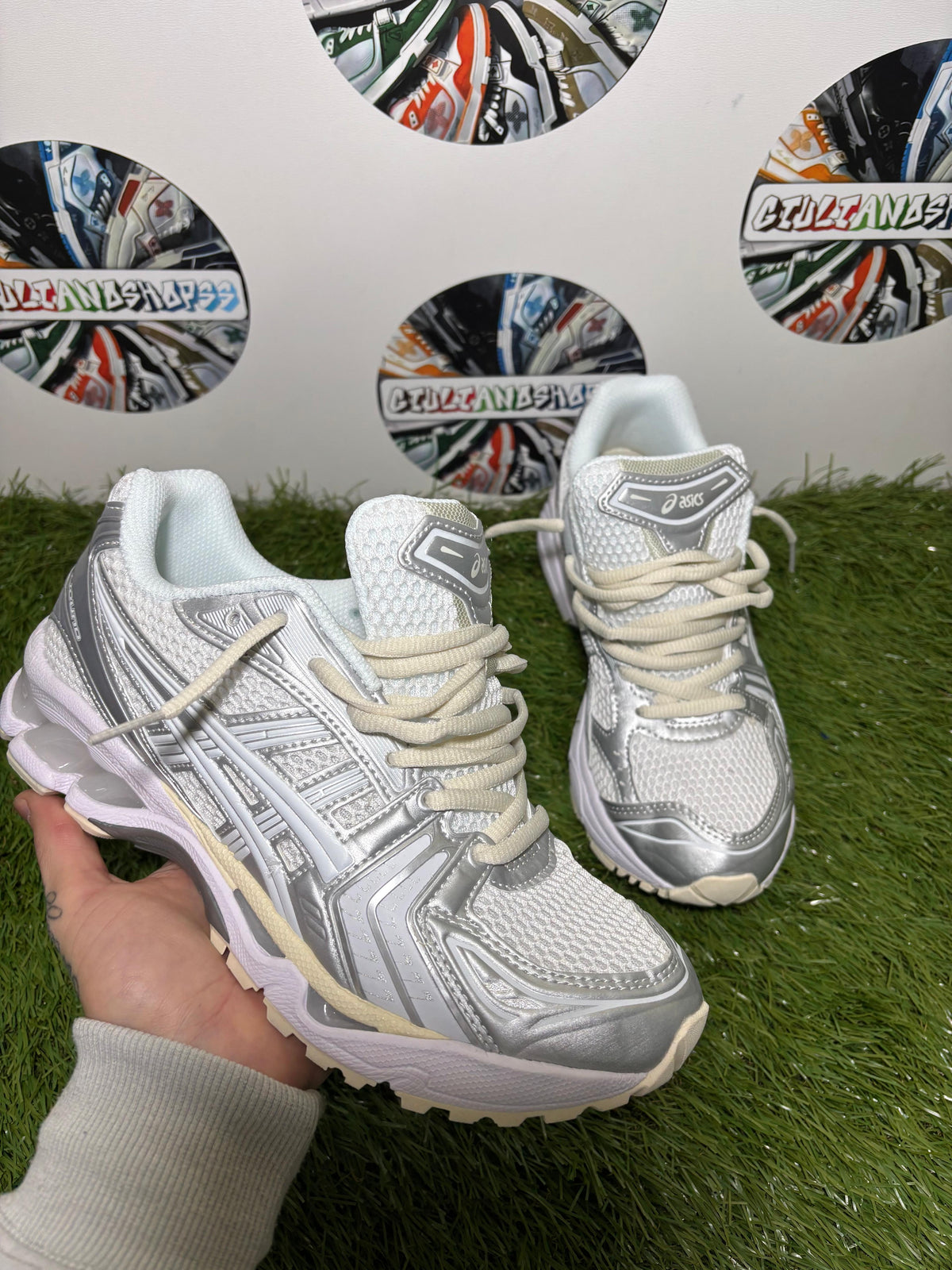 ASICS Gel-Kayano 14 - Bianca/Argento