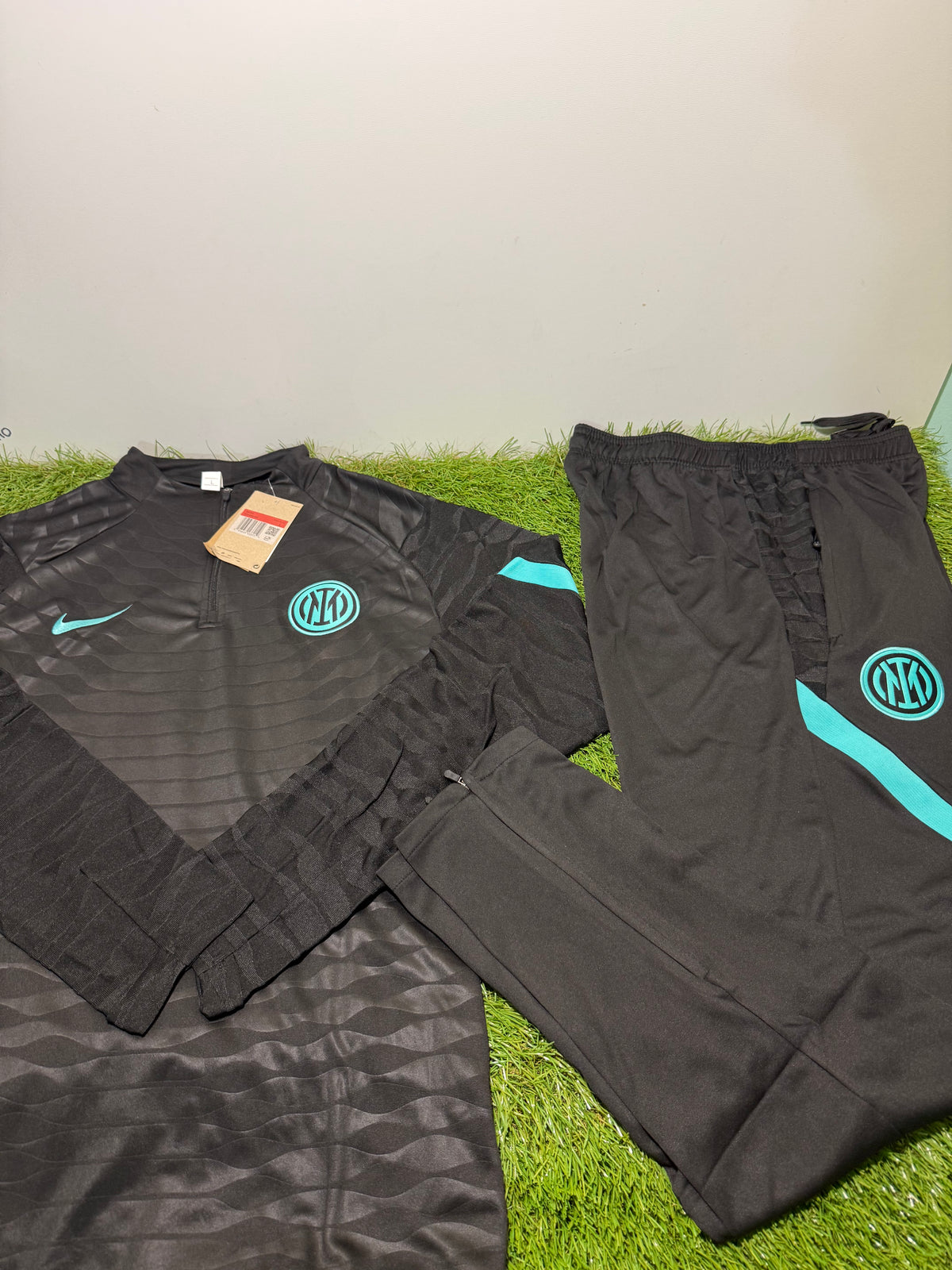 Tuta Calcio Inter Nero/Verde acqua