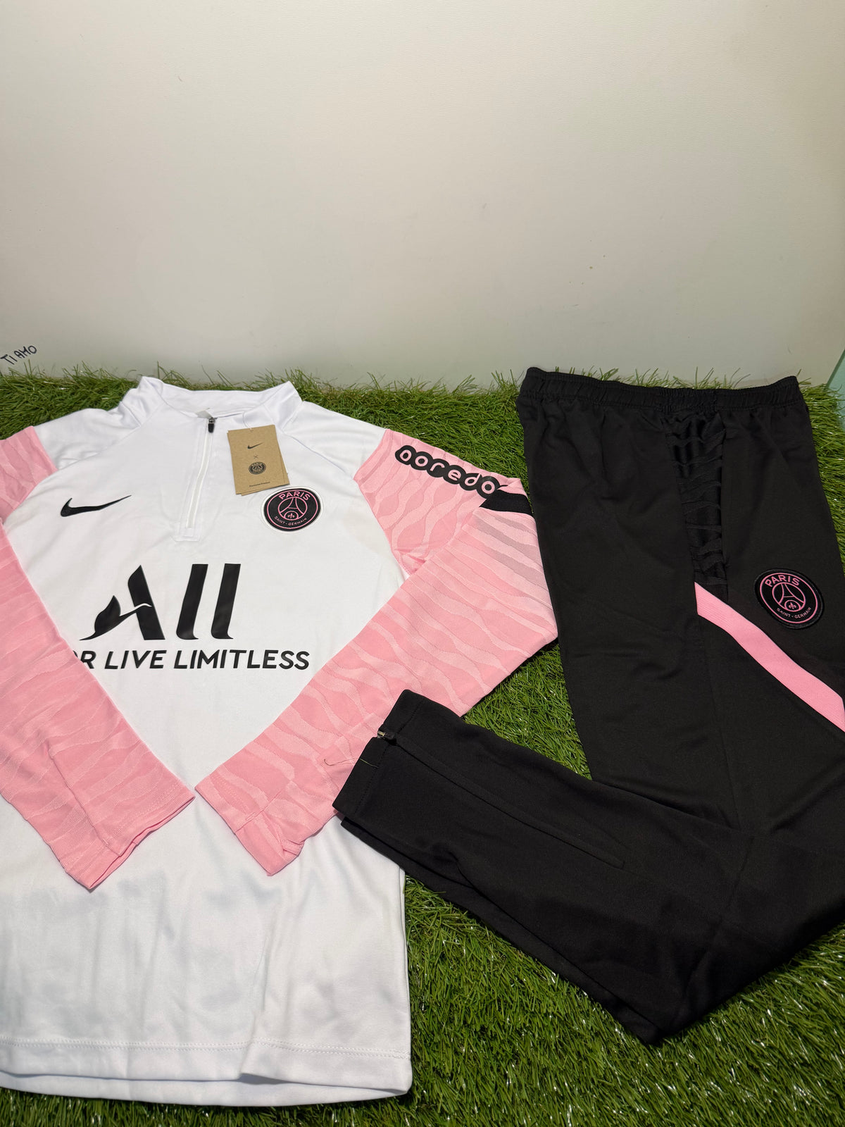 Tuta Calcio Paris Saint Germain Bianco/Nero/Rosa