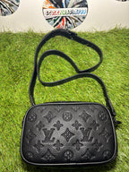 Louis Vuitton Camera Crossbody Empreinte Nero