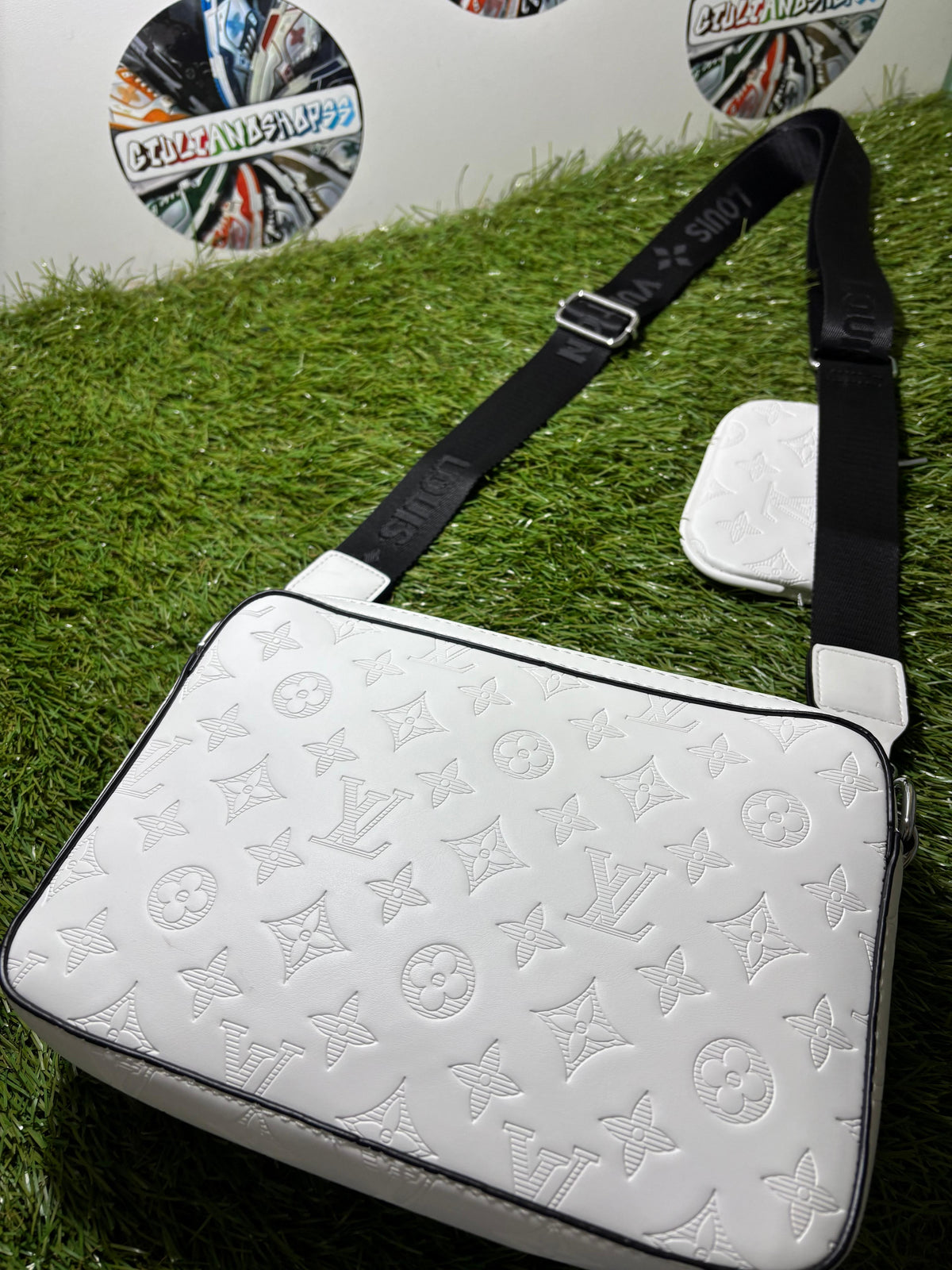 Louis Vuitton Duo Messenger - Bianca Monogram Embossed