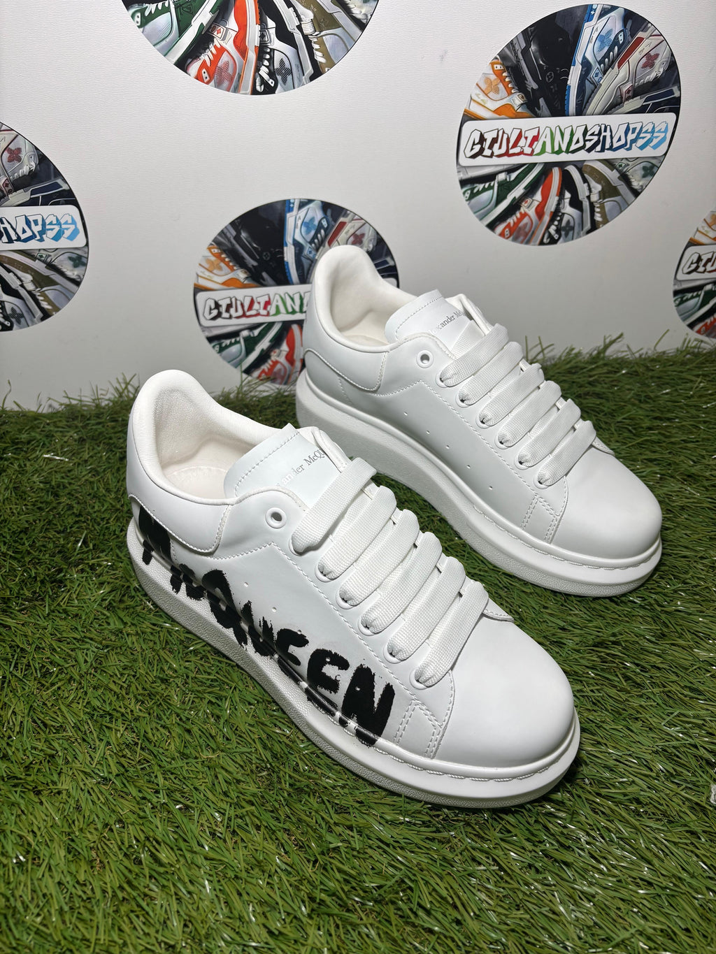 Alexander McQueen Oversized Graffiti - Bianca