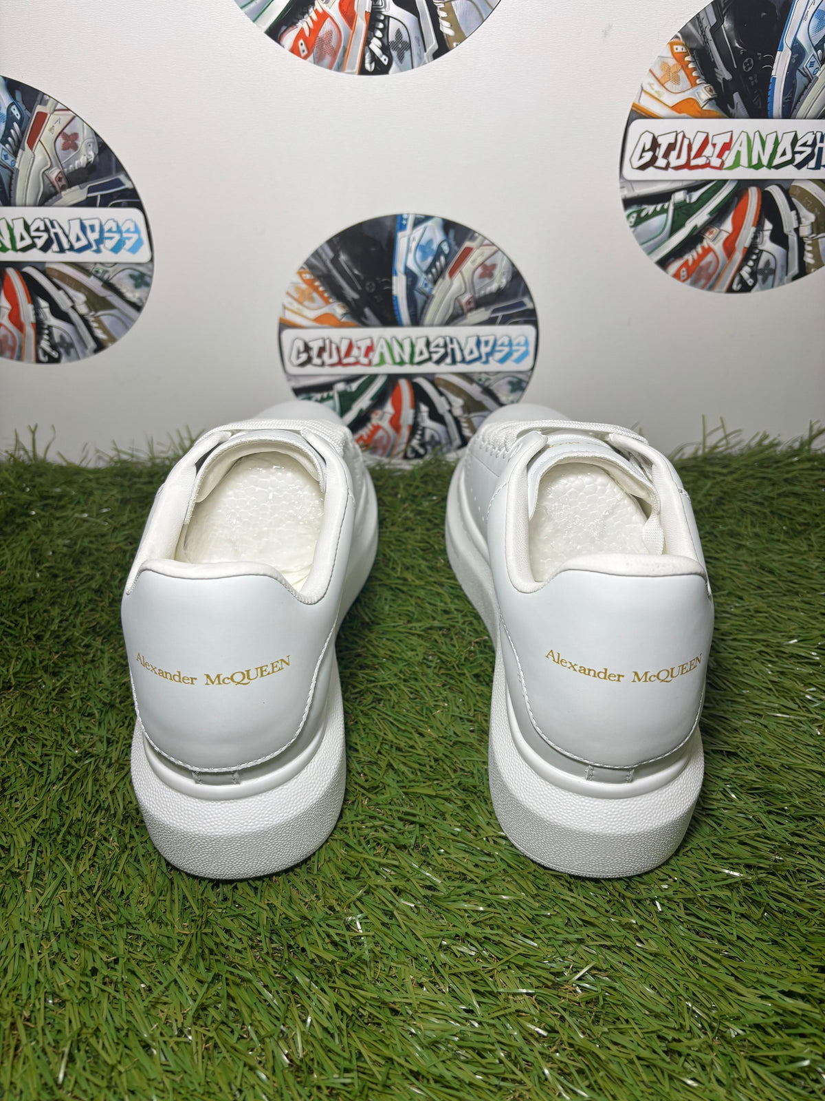 Alexander McQueen Oversized Sneaker - Bianca
